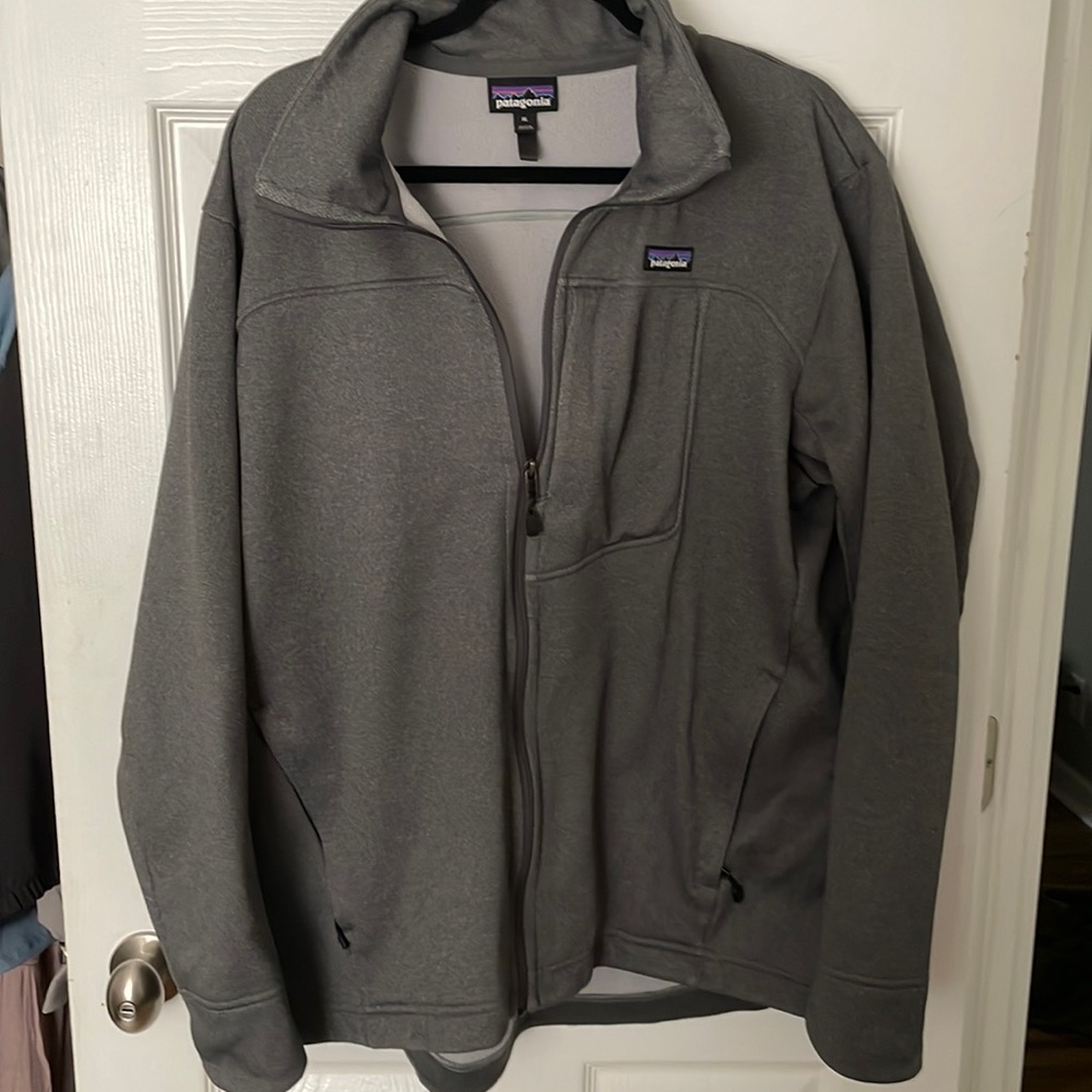 XL Patagonia fleece lined zip up
